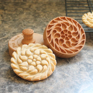 Floral Spiral Cookie Stamp CS8-032